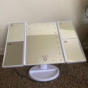 Jerdon Multi-Magnification Mirror in White